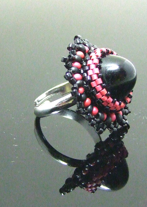 Ring Schwarz Rot